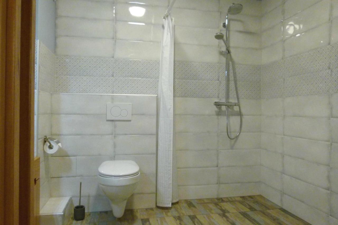 Hotel Haus Monti Maria Lanzendorf Esterno foto